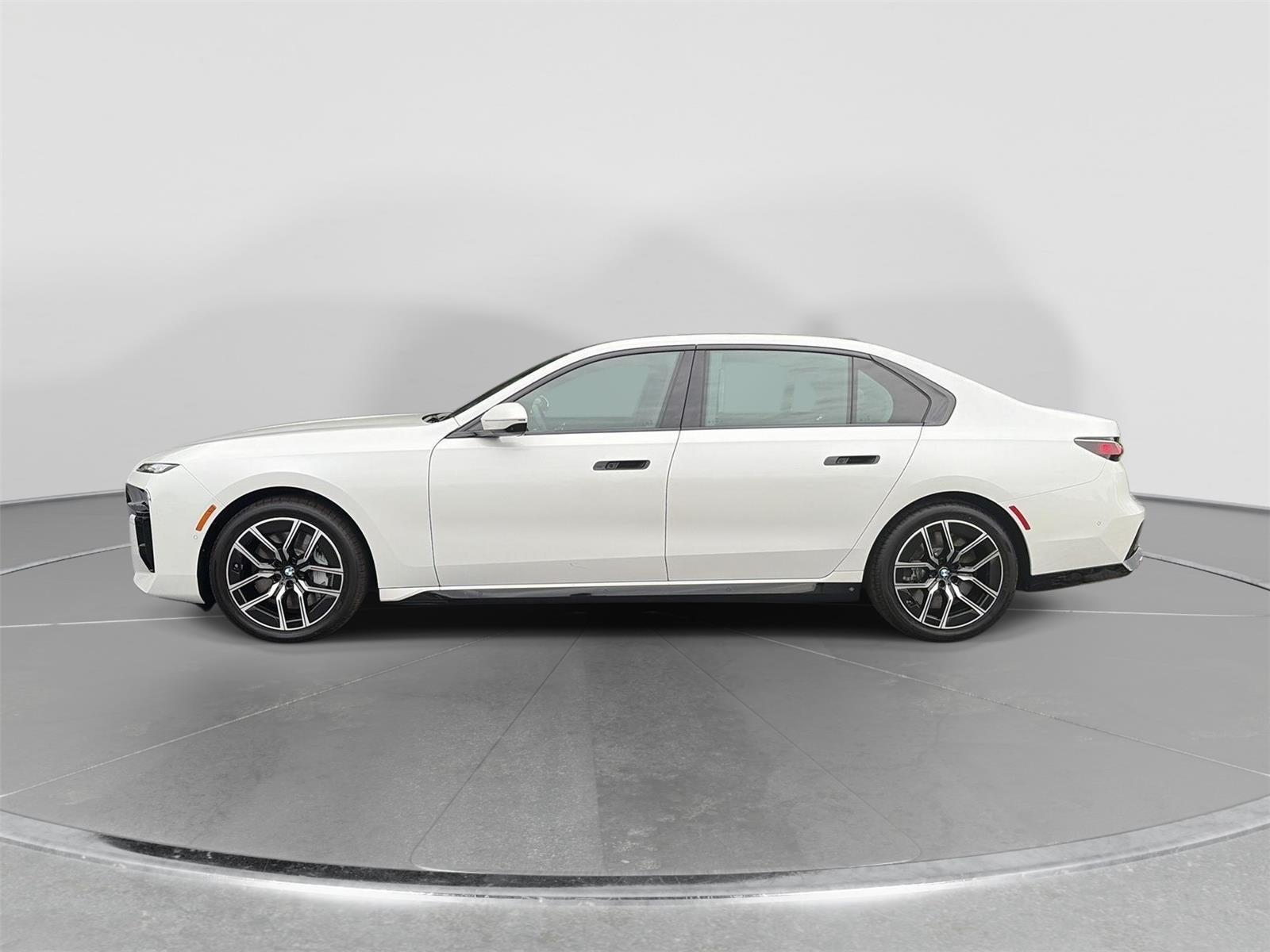bmw 7 series 2024 WBA33EJ06RCR23365 image bmw 7 series 2024 WBA33EJ06RCR23365 image